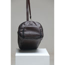 Mala de Viagem em Couro Sintético Marrom com Zíperes Metálicos - Resistente e Estilosa