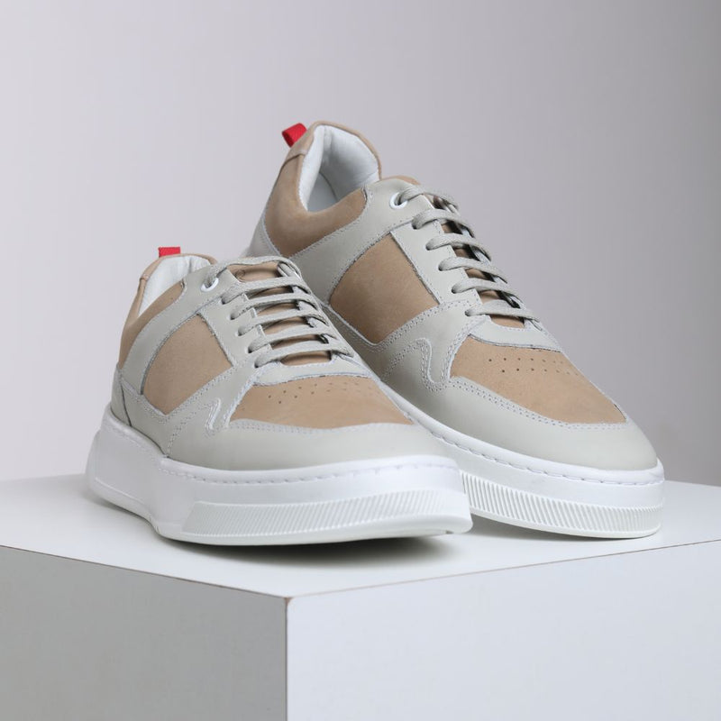 Tênis Casual Masculino RC Bege e Off White – Estilo Moderno, Conforto e Solado Branco