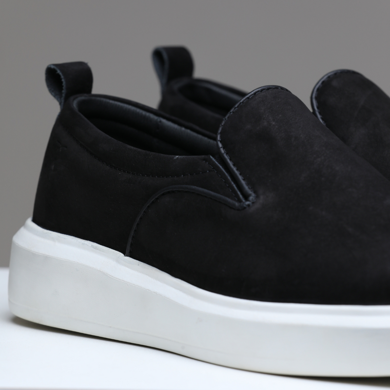 Tênis Slip On Masculino RC Preto – Conforto, Estilo Moderno e Solado Branco