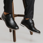 Sapato Social Masculino RC Preto – Estilo Clássico, Cadarço e Detalhe Brogue