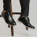 Sapato Social Masculino RC Preto – Estilo Clássico, Cadarço e Detalhe Brogue
