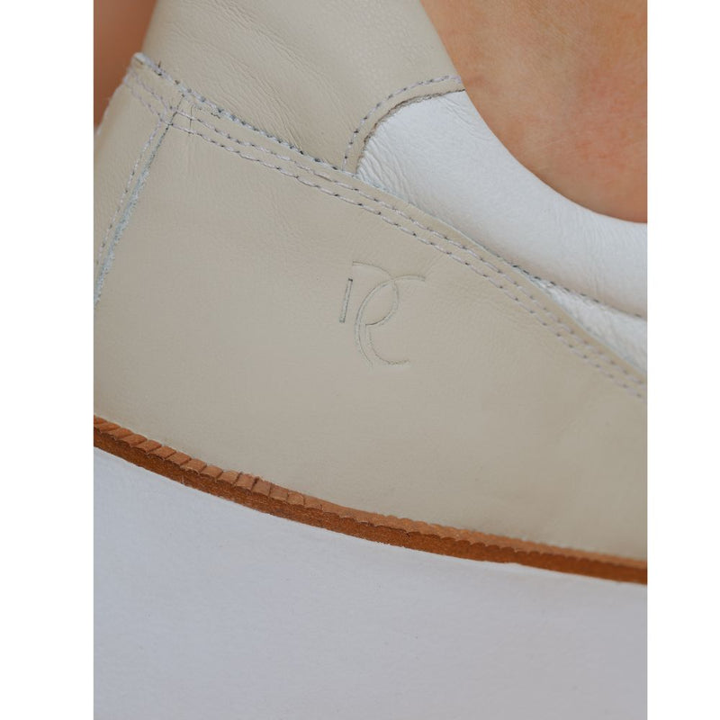 Tênis Casual Masculino RC Branco com Detalhe Bege – Estilo Moderno e Conforto