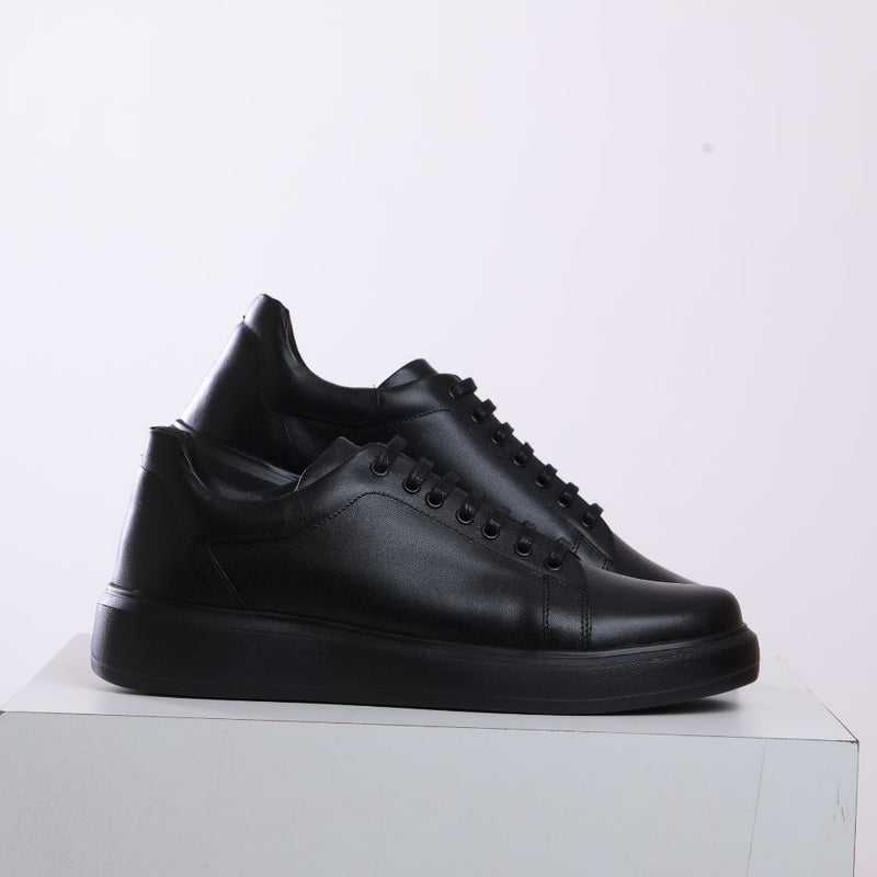 Tênis Casual Masculino RC Preto – Estilo Versátil, Conforto e Design Moderno