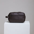 Necessaire Masculina em Couro Sintético Preto, Marrom e Amarelo - Compacta e Elegante