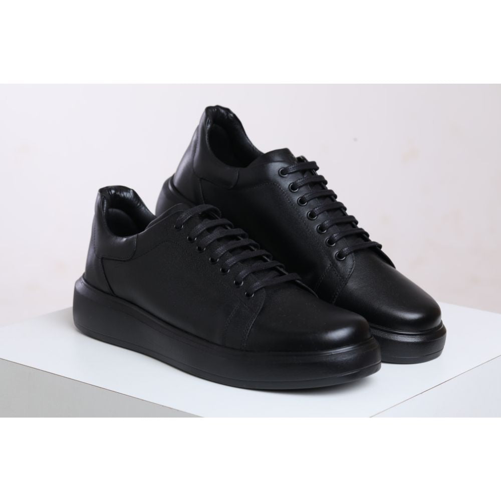 Sneaker Casual Masculino RC Preto – Estilo Versátil, Conforto e Design Moderno