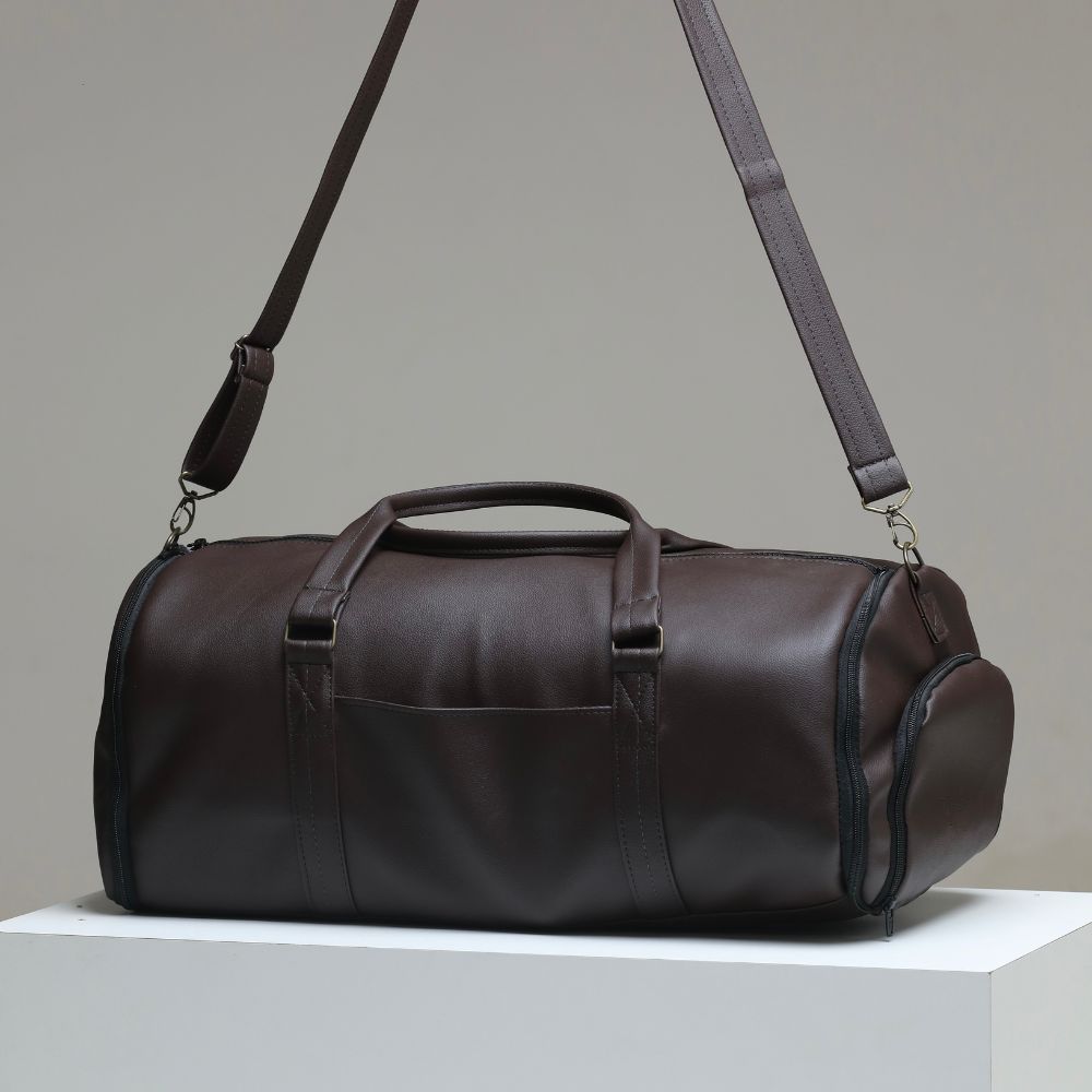 Mala de Viagem em Couro Sintético Marrom com Zíperes Metálicos - Resistente e Estilosa