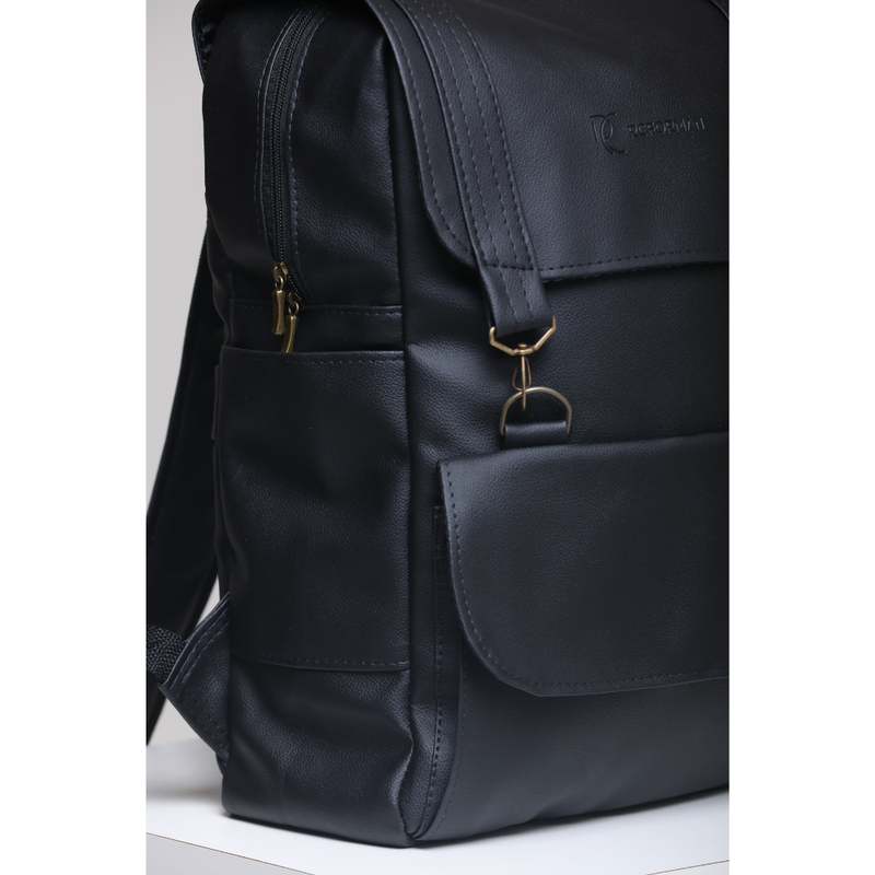 Mochila Masculina em Couro Sintético Preto e Marrom - Elegante e Funcional