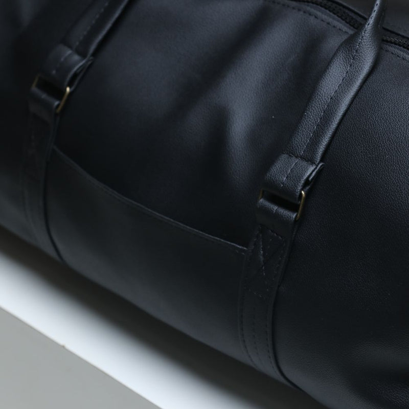 Mala de Viagem em Couro Sintético Marrom com Zíperes Metálicos - Resistente e Estilosa