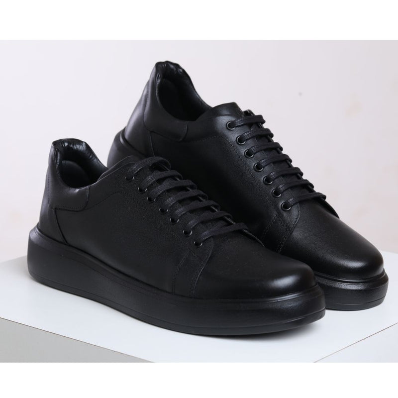 Tênis Casual Masculino RC Preto – Estilo Versátil, Conforto e Design Moderno