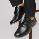 Sapato Social Masculino RC Preto – Estilo Clássico, Cadarço e Detalhe Brogue