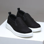 Slip On Masculino RC Preto – Conforto, Estilo Moderno e Solado Branco