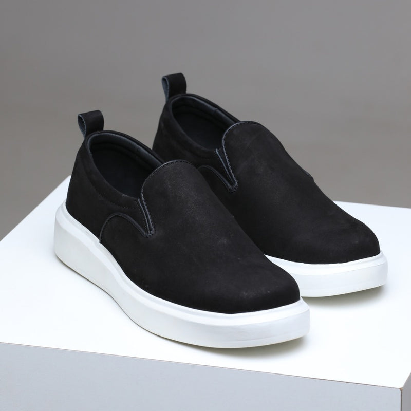 Tênis Slip On Masculino RC Preto – Conforto, Estilo Moderno e Solado Branco